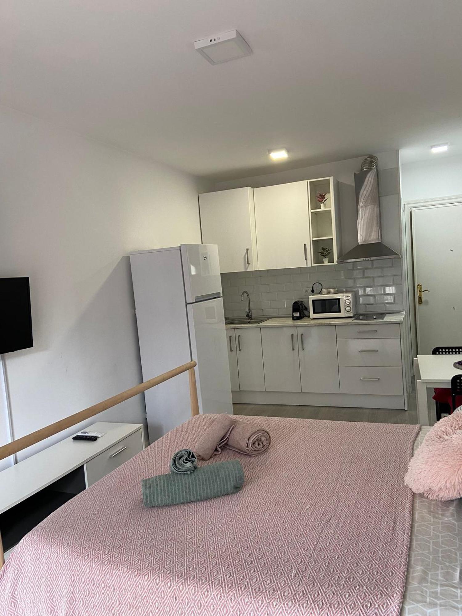 Joan Miro Apartment Torremolinos Ngoại thất bức ảnh